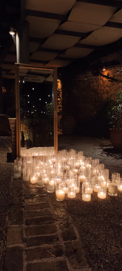 Our Christmas Promise - γάμος στο Αθήνα | Colorful Hugs Event Planning